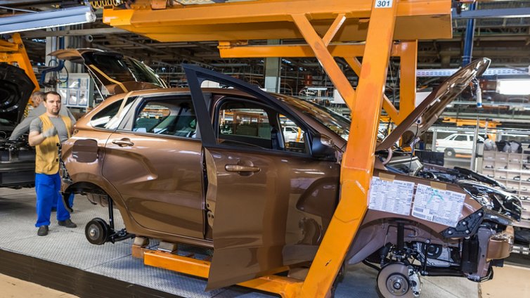 Заводите на „Лада“ с 4-дневна работна седмица