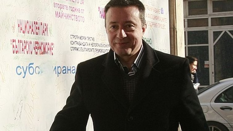 Лявото крило на БСП поиска замразяване на "АБВ"