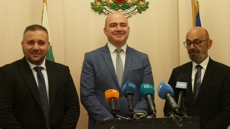 Илин Димитров: България иска да развива туризма си в четири сезона