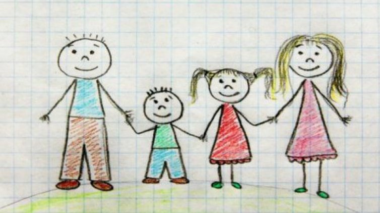 В Унгария: Майката задължително е жена, а бащата – мъж