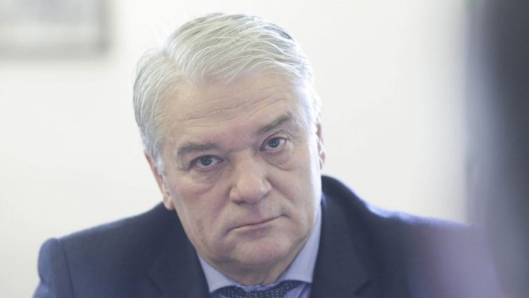 Оставка на румънски министър заради убийството на момиче