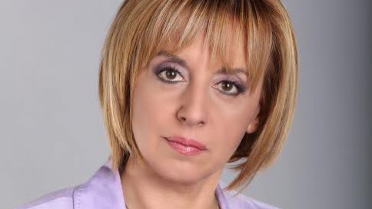 Омбудсманът Мая Манолова организира първа приемна във влак