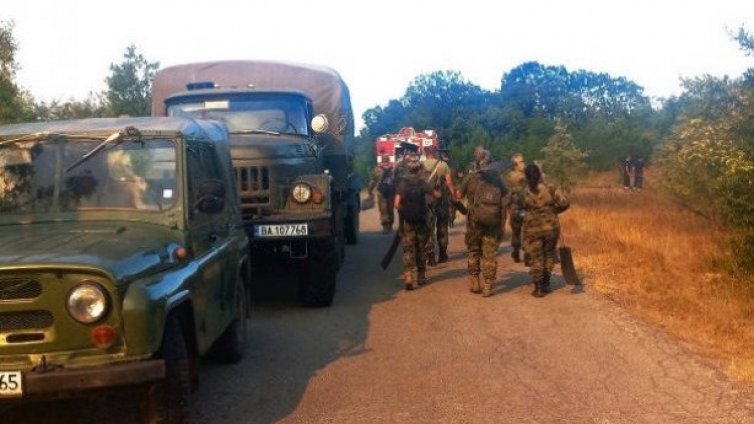 Над 2000 военни са се включили в гасенето на пожарите у нас