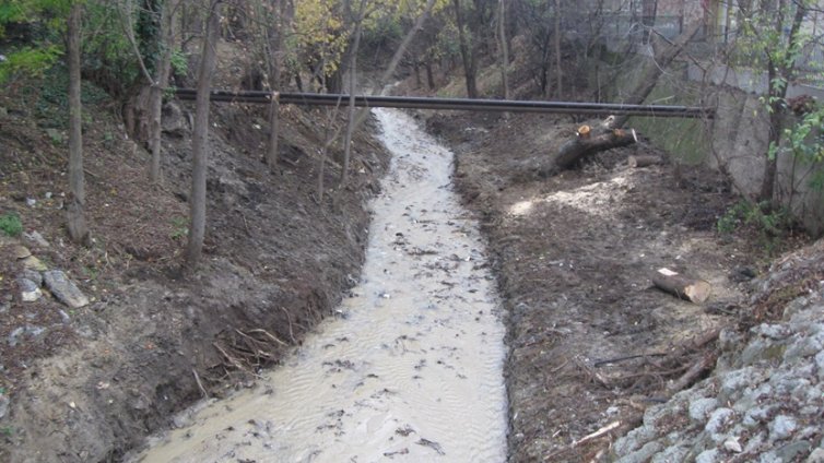 До седмица започва почистване на деретата във Варна