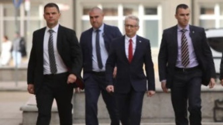 Денков се оплака: НСО ми сваля охраната, въпреки че ми се полага