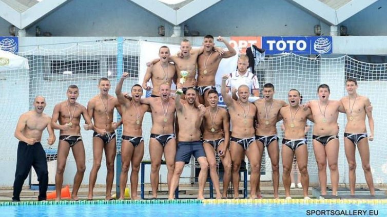Клуб по плувни спортове се слива със Спартак Варна	