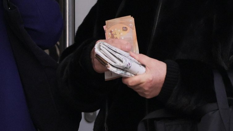 Варненските пенсионери получиха първата си "европейска пенсия"