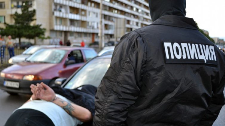 Задържаха 40-годишен варненец при спецакция