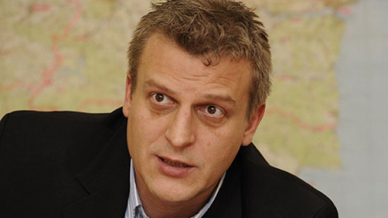 Министър Москов: Не ме интересува нервната криза на ДПС