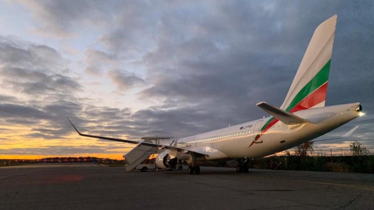 &bdquo;България Еър&ldquo; посреща третия си самолет Airbus A220-300 в своя флот