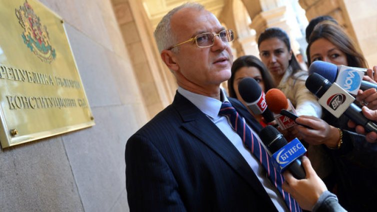 Работодателите отказват да променят позицията си за осигурителните прагове