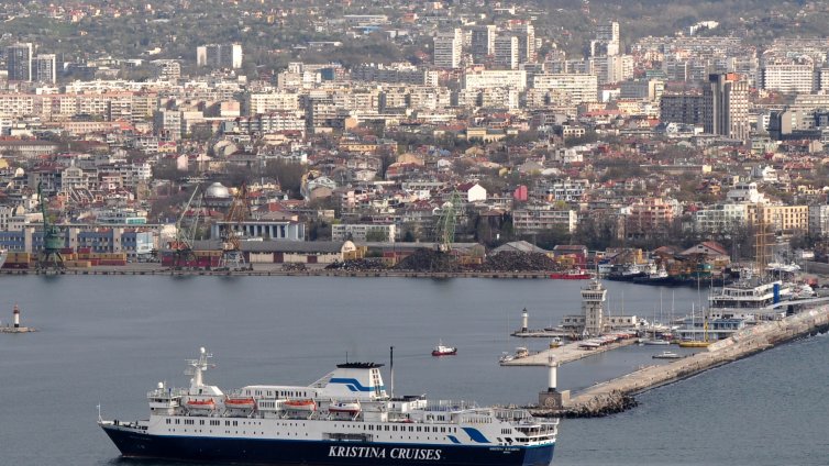 Близо 300 000 са имащите право да гласуват във Варна