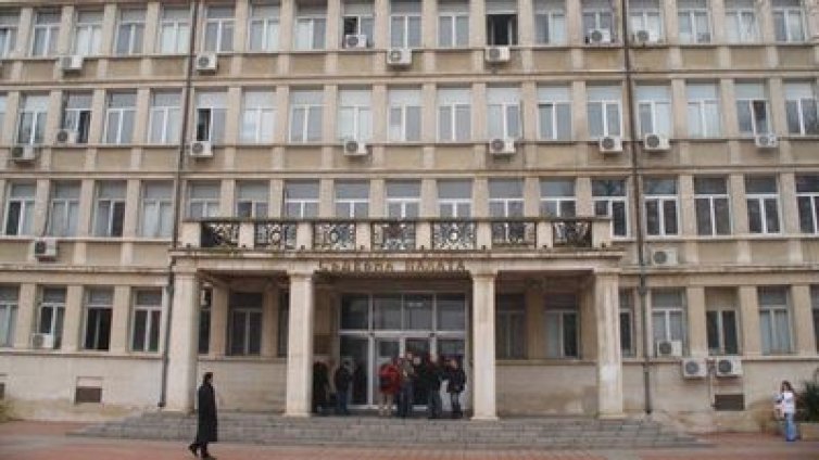 Апелативният съд във Варна задържа обвинен за данъчни престъпления и пране на пари