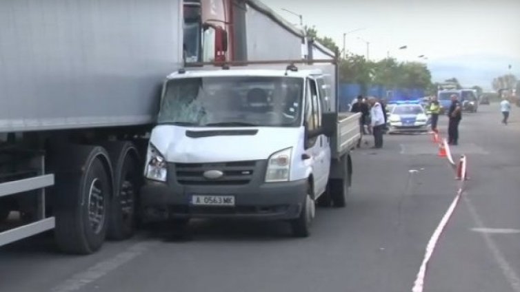 Повдигнаха обвинение на шофьора, убил в катастрофа пешеходци в Бургас