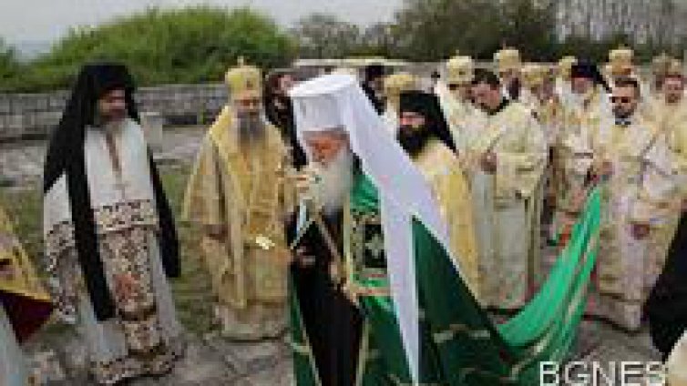 Патриарх Неофит: Следвайки заветите на предците, можем да се надяваме на Божията помощ