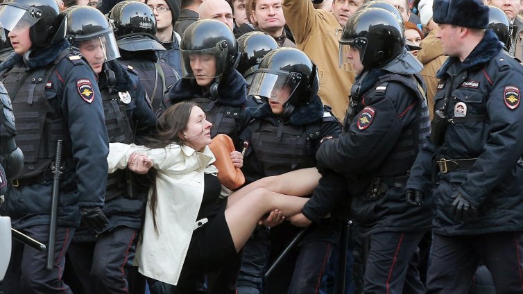  Над 1000 арестувани в Русия