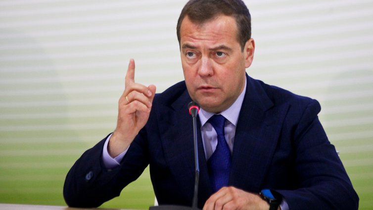 Дмитрий Медведев със заплаха за оръжия, получени от САЩ