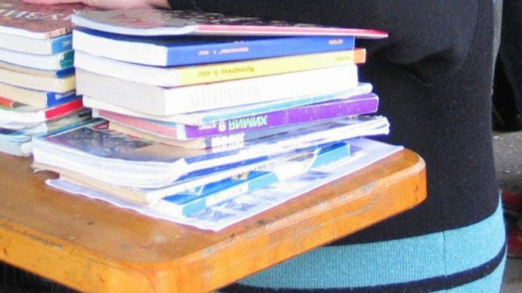 МОН "преглътна" хамбургера