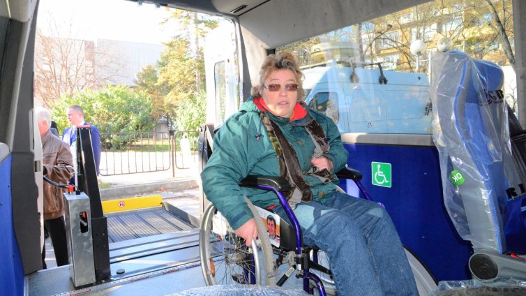 Извънградските превози за инвалиди във Варна са уредени