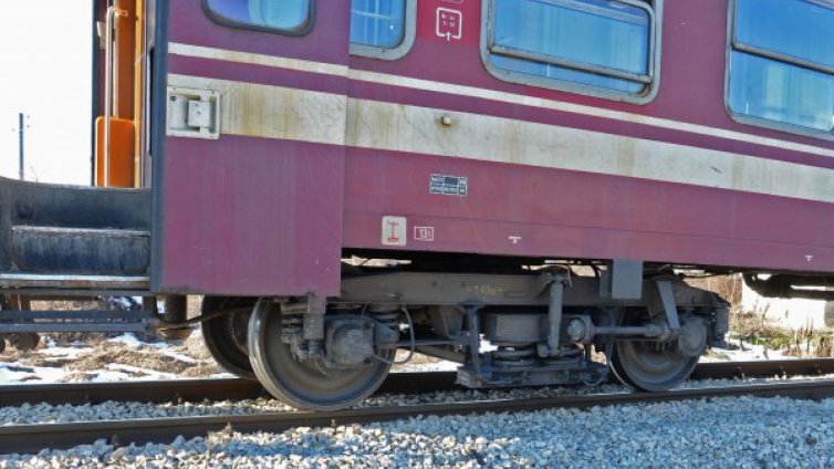 Зима и за БДЖ: Влакът Варна – Русе закъснява с 210 минути