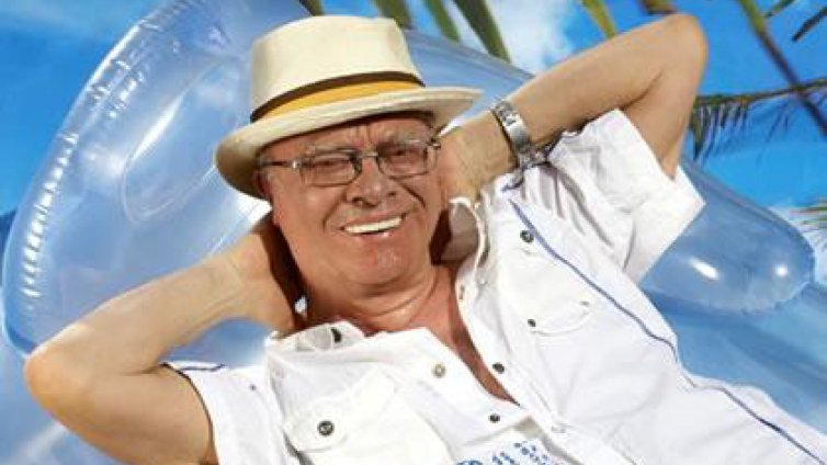  Юлиян Вучков запозна гаджето си с Лили Иванова