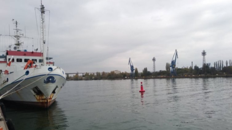 Чистят 15 т отпадъци от Черно море