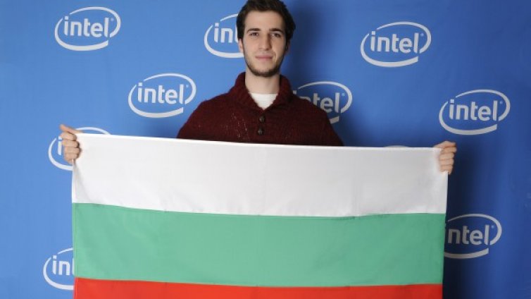 БГ ученици сред тримата най-добри по математика в света