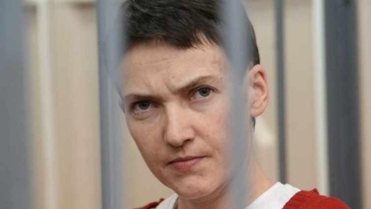 След размяна Савченко е в самолета на път за Киев
