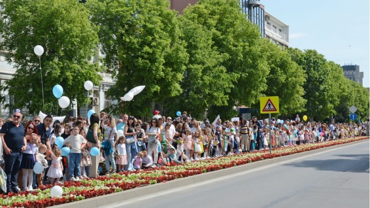 Променят маршрута на градския транспорт във Варна на 24 май