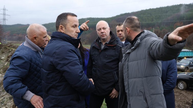 Желязков разпореди денонощно наблюдение на река Струма