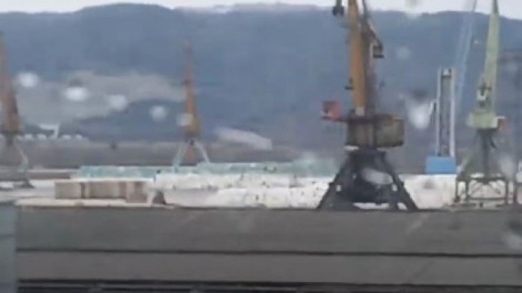 Във Варна разтовариха първите бали вносен боклук за 2021 г.