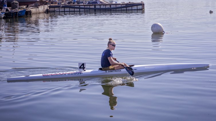 50 участници мериха сили в състезанието по кану каяк във Варна