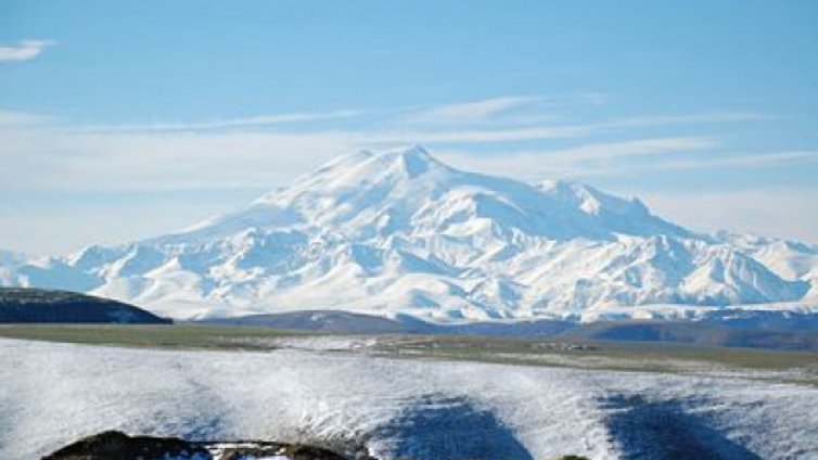 Българи покориха петхилядника Елбрус