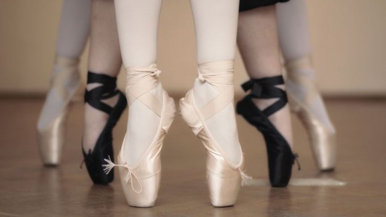 НУИ “Добри Христов” с награди от балетен конкурс