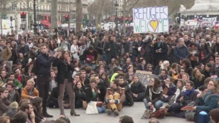 214 души са били задържани вчера в цяла Франция