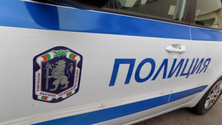 Микробус с пътници пропадна в канавка на пътя Пловдив-Марково  
