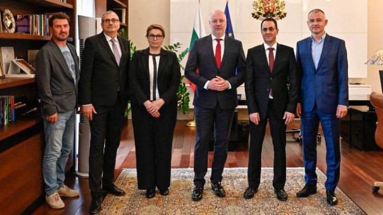Премиерът и парламентарната комисия по култура и медии се срещнаха с представители на CISAC и на МУЗИКАУТОР