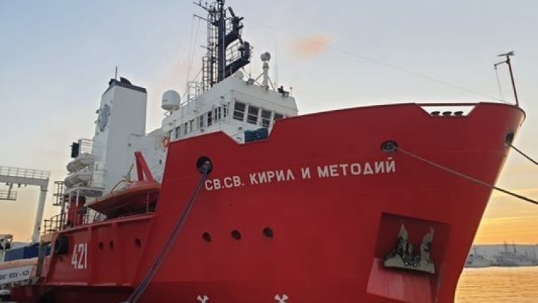 НИК421 е край бреговете на Бразилия 