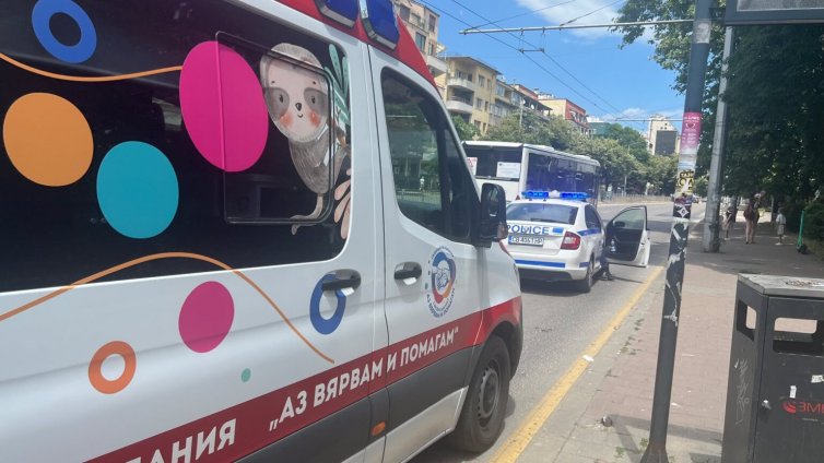 Млад човек припадна от преумора в центъра на Варна