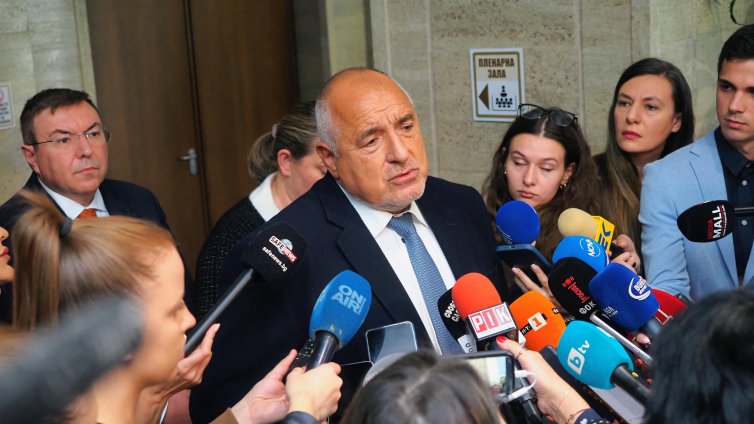 Борисов: Връщаме колите на Радев, негова воля си беше да се качи на “Шкодата"