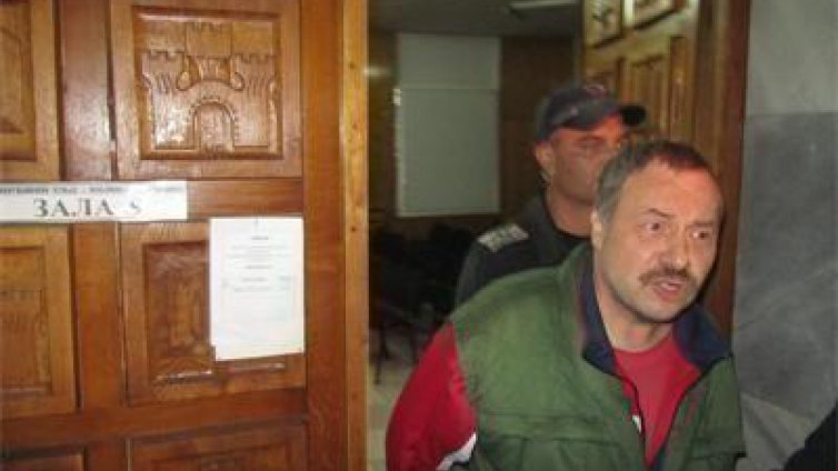 Сигнал за бомба отложи поредните заседания срещу стрелеца от Лясковец
