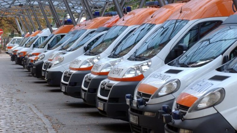 Държавата  купува 400 нови линейки