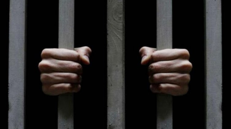 Вкарват зад решеките мъж, помлял открадната кола по бул. "Левски" пиян