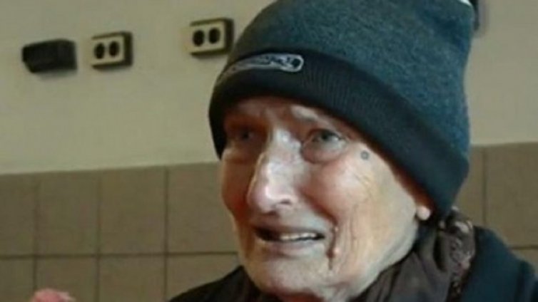 Баба Донка “нахрани” със 125 бона апашите, сега няма какво да яде
