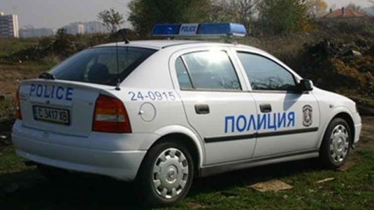 Почина дядото, дал колата на малолетния си внук