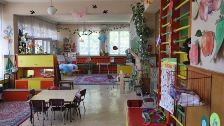 Неизлекувани деца са причина за салмонелозата в ЦДГ „Гълъбче“