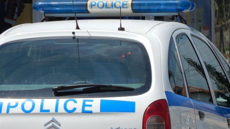 Шофьор се натресе в две коли по бул. „Вл. Варненчик“, пострада жена