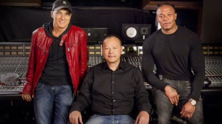 Monster съди Beats и Dr. Dre за измама