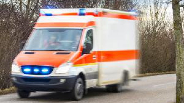 Шофьорка навлезе в насрещното и се блъсна в автомобил край Варна