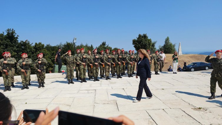 Илияна Йотова: Шипка е символ на саможертва и символ на бъдеще